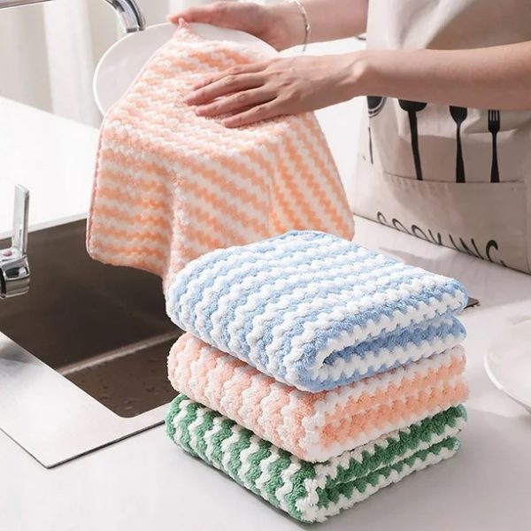Set of 5 microfiber dish cloths, 30x40cm, for cleaning and drying.